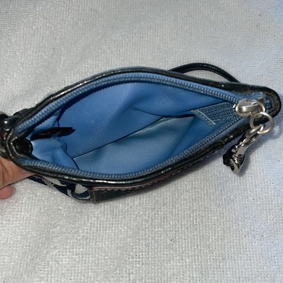 Discontinued Coach Blue Signature Canvas Small C Wristlet Clutch Coin Purse - Picture 4 of 6